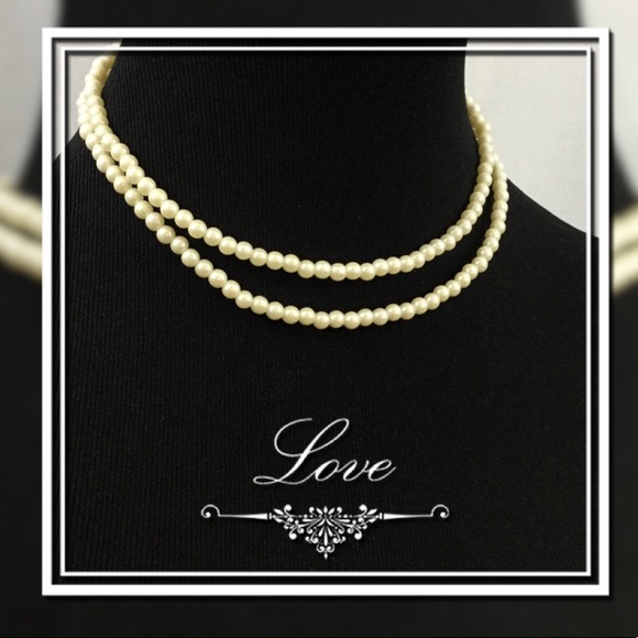 Vintage Signed Avon Faux Pearl Necklace - Picture 1 of 4